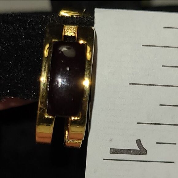 Trifari hoop earrings, black enamel goldtone  clip on - Picture 5 of 5